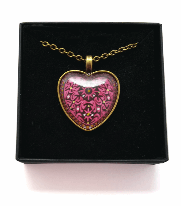 Heart Design Hand Painted Pendant  Edit alt text