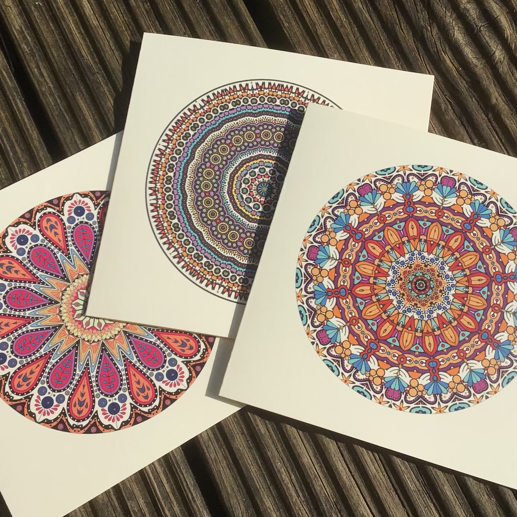 Cartes d'art embellies à la main